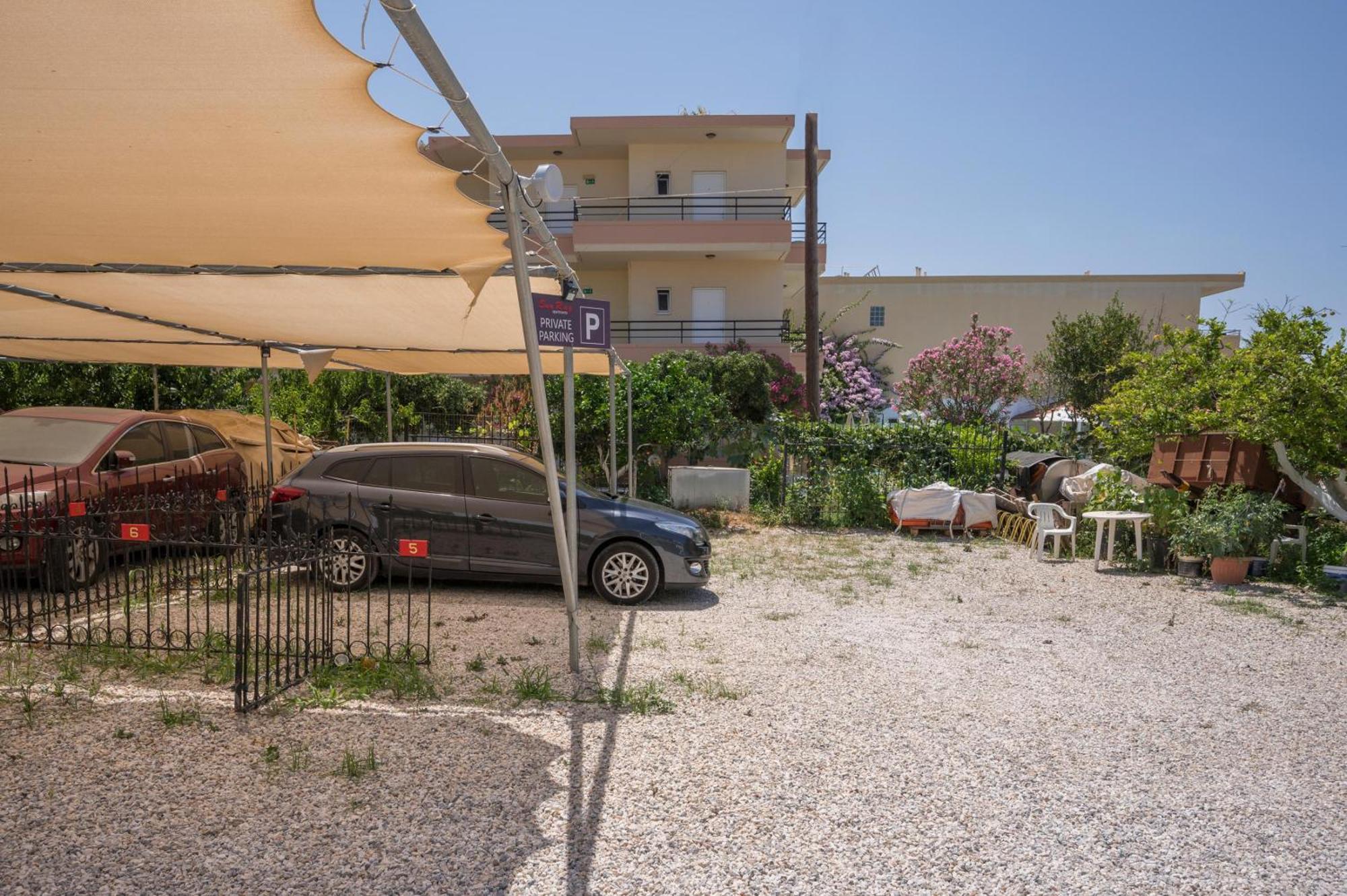 Sun Ray Luxury Apartments Agia Marina  Room photo