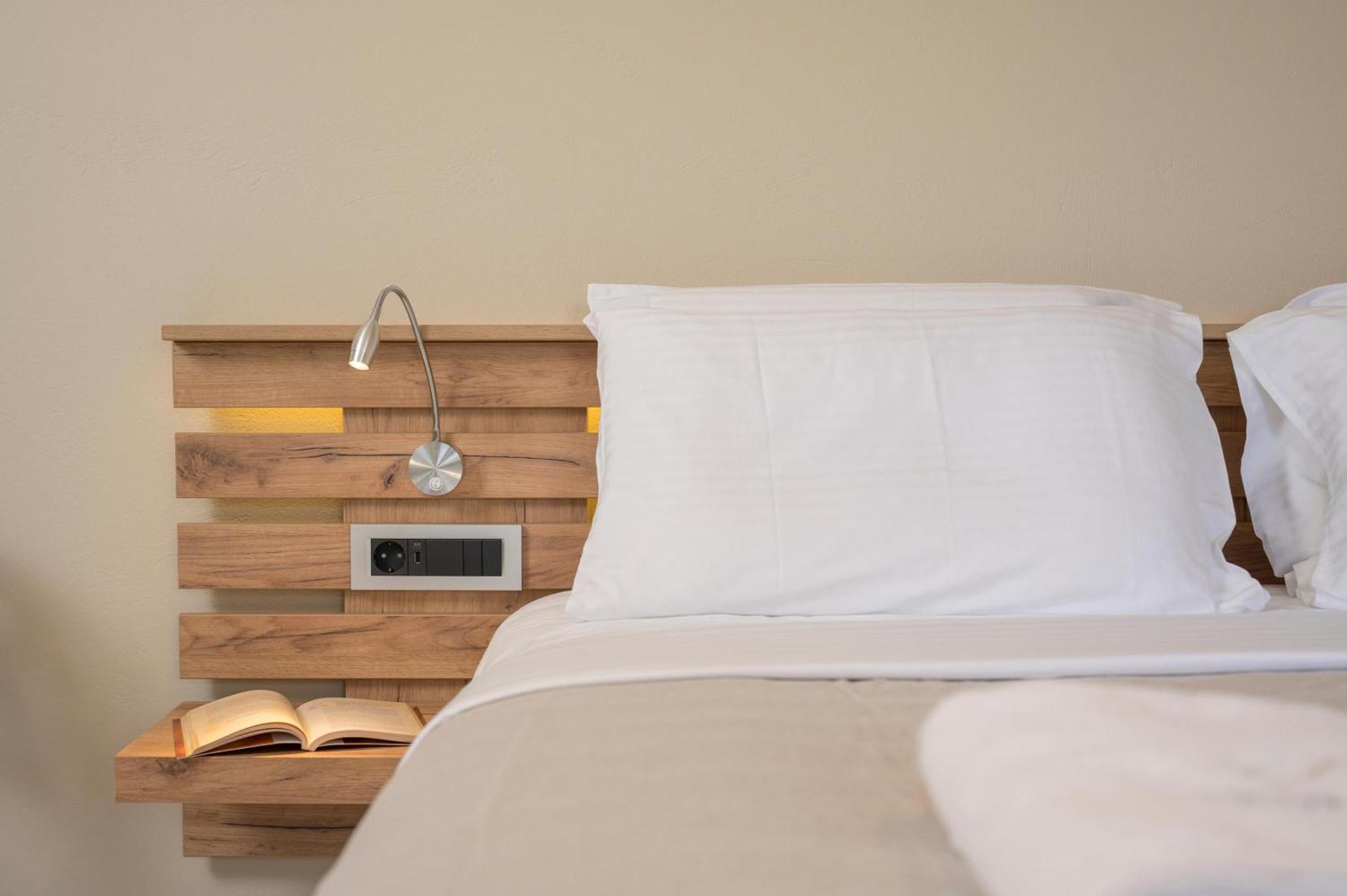 Sun Ray Luxury Apartments Agia Marina  Room photo